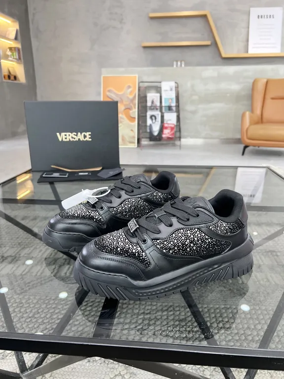 Versace Shoe 